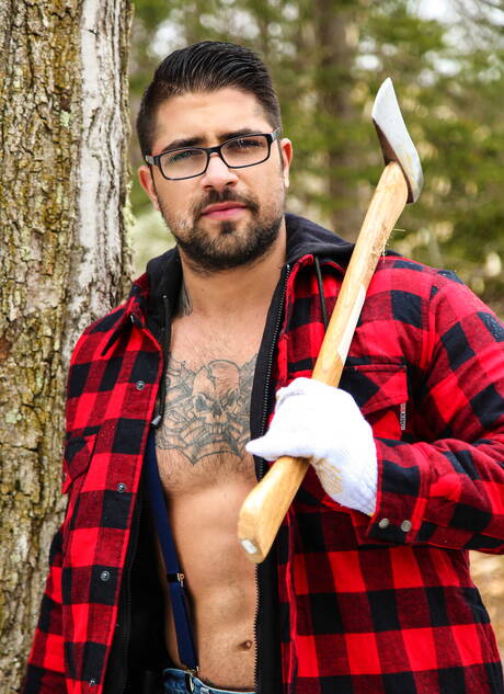 加拿大猛男Ryan Bones和加拿大肌肉男Pierre Fitch在戶外進行火熱的同性戀行為