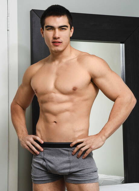 Sexy americans, husky guy Johnny Rapid and muscular Axel Kane fuck ass after sucking cock in hot shower