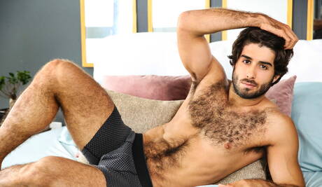 Men.com: American beefy John Magnum and brazilian tough guy Diego Sans fuck after blowjob