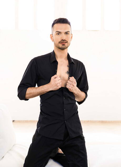 Der gut gebaute Portugiese Hector De Silva und der junge Jean Favre haben Analsex