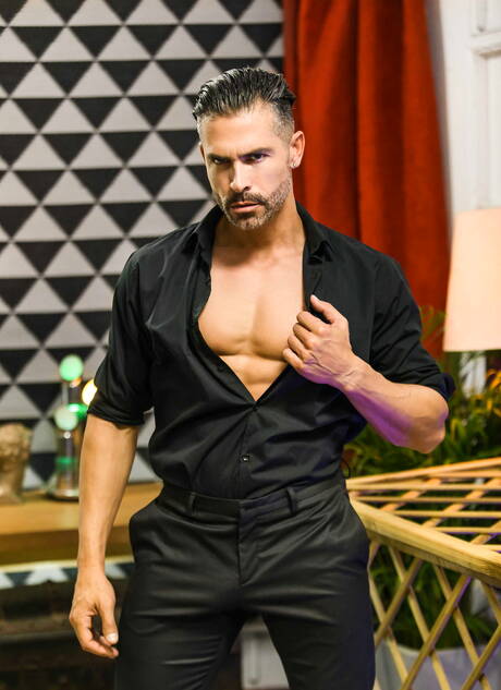 Der argentinische Kraftprotz Do und der spanische Bodybuilder Pietro Duarte haben heißen Paarsex