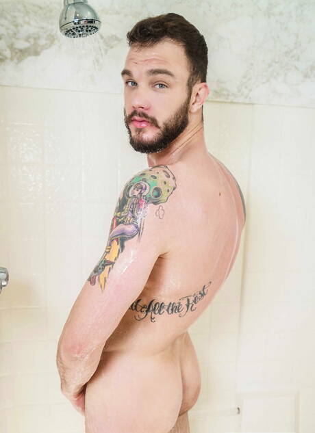 Nice american boys strongman Will Braun and strongman Cliff Jensen drilling an ass in bathroom