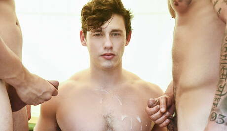 Die geilen Jungs Vadim Black, Tobias und Axel Kane in einer Dreier-Fickszene