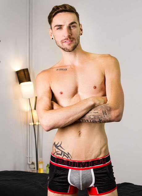 Der kanadische Hengst William Seed und Lucas James haben heißen Paarsex