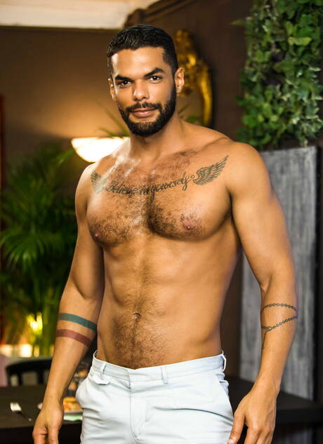 Men: Shameless boys Massimo Piano, Lucas Fox and Klein Kerr have 3some anal sex