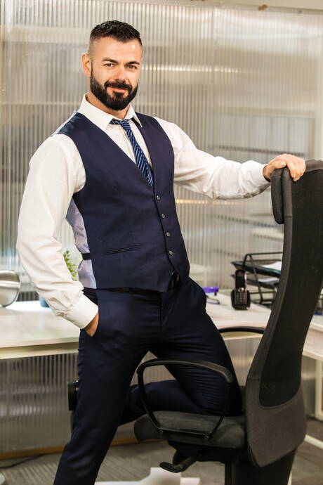 English hunky guy Paddy Obrian and  Victor Dangelo fuck ass after sucking cock