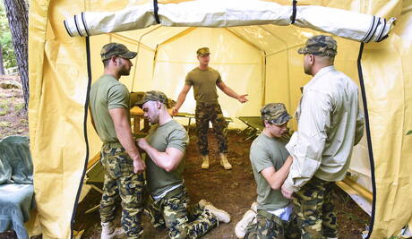 Damien, Brandon, Vadim e Blaze Austin si divertono insieme all