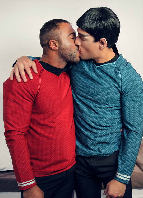 American superstud Jordan Boss and ebony hunky guy Micah Brandt fuck ass after interracial blowjob