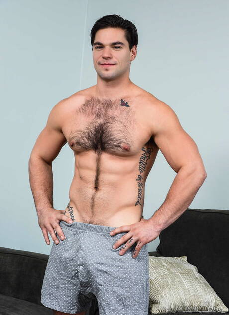 Connor, Aspen, Ashton y Jake en una orgía masculina