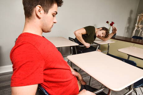 American muscular Johnny Rapid and stud Aaron London have anal sex