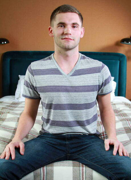 Men: Pretty american guys beefcake Bennett Anthony and otter Jack Radley in hot ass bang