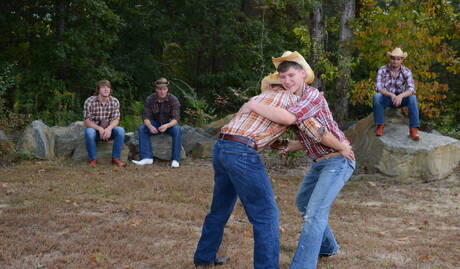 Johnny, Dakota Wolfe, Tom, Jason Maddox, Brenner in male gangbang outdoor