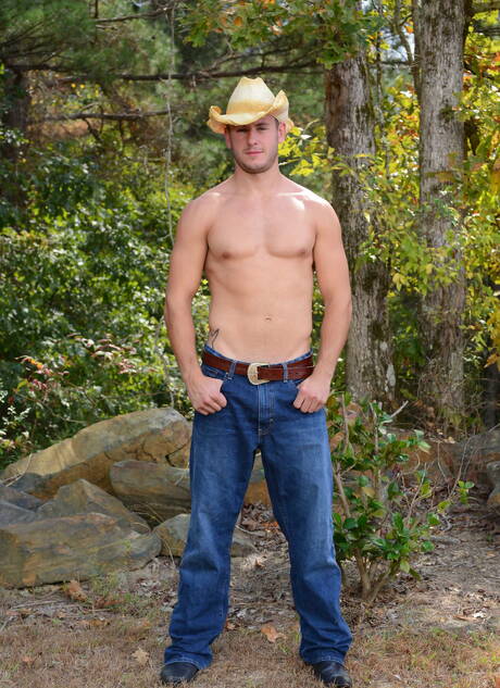 Johnny, Dakota Wolfe, Tom, Jason Maddox, Brenner in un