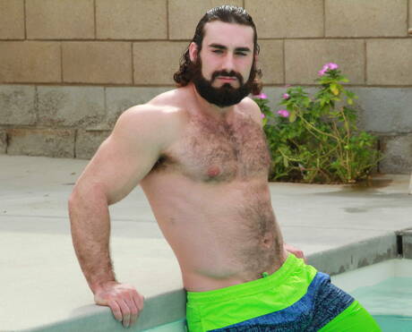 Men.com: American pornstars hot bear Jaxton Wheeler and stud Roman Todd have anal sex in shower