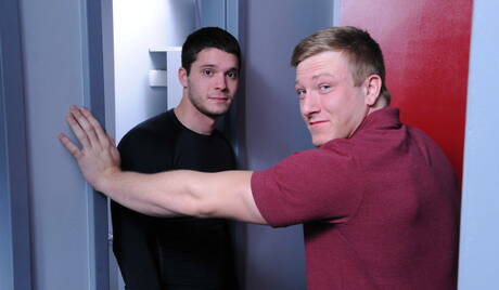 Hot american boys tough guy Tom Faulk and strongman Haigen Sence in hot ass fuck action outdoor