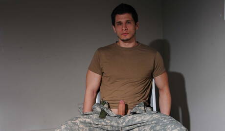 I bravi ragazzi americani, il robusto Phenix Saint e il muscoloso Joey Moriarty, fanno sesso anale