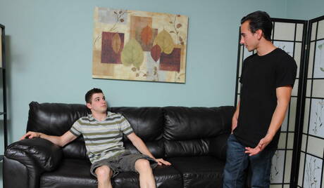 De Amerikaanse sterke man Johnny Rapid en de knappe James Dickson hebben goede anale seks