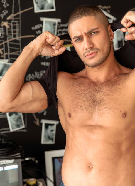 Hete vrienden Paddy Obrian, Leo Domenico en Dato Foland hebben een trio met anale seks