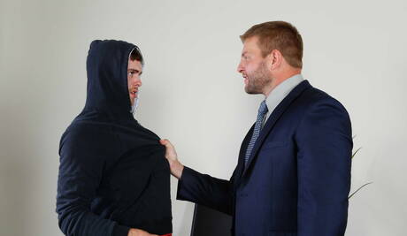 Os gostosos caras americanos maduros Colby Jansen e o musculoso Brandon Moore transando