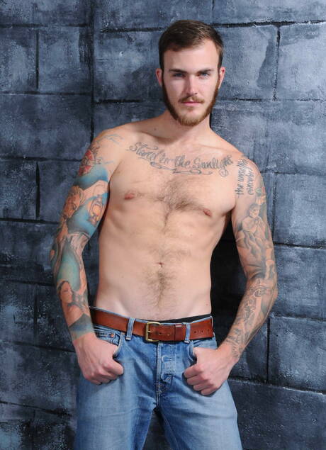 American hairy stud Christian Wilde and stud Joey Carter in hot homosexual action