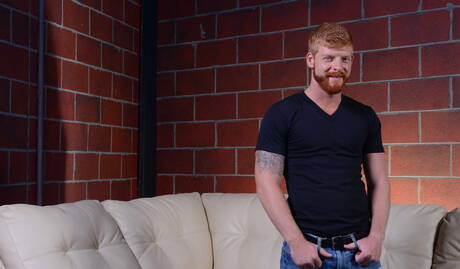 Bons amigos americanos, o bonitão Johnny Rapid e o forte Bennett Anthony transando depois do boquete