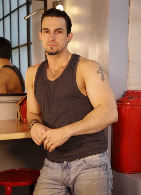 Nice american boys stud Phenix Saint and tough guy Saxon West in hard anal sex