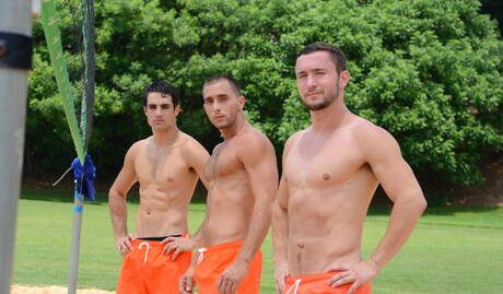 Owen, Colt, Tom, Jack, Jake Wilder i Armando De Armas w gorącej orgii po imprezie na plaży