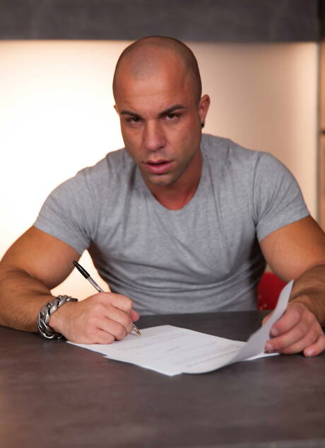 A lontra americana Colby Keller e o galã Antonio Aguilera em sexo anal quente