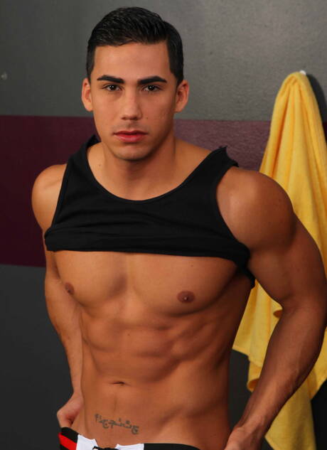 Men.com: American pornstars beefcake Colt Rivers and tough guy Topher Di Maggio in hot anal sex