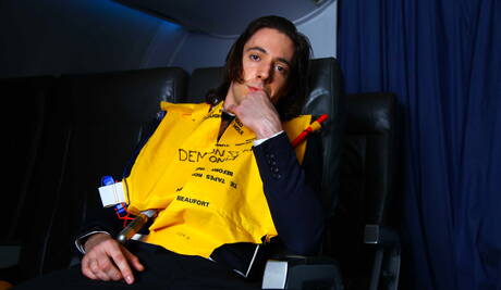 加拿大身材魁梧的 Mario Torrez 和肌肉男 Lionel Lilac 互相吸吮和操弄