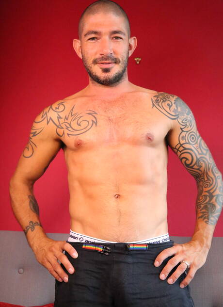 Os atores pornôs americanos Dale Cooper e Johnny Hazzard fazem sexo quente em casal