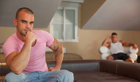 無恥的夥伴 Damien Crosse、Paddy Obrian 和 Theo Ford 做愛