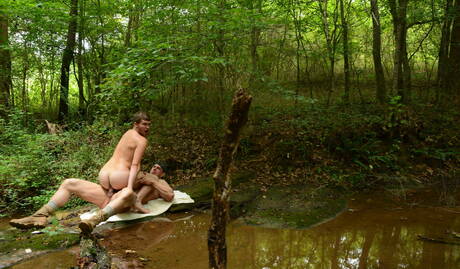 Sexy americans, bodybuilder Zeb Atlas and hairy stud Jack Radley in hot homosexual action in the pool