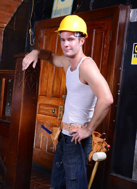 Famous americans, husky guy Cameron Kincade and young Matthew Ryder posing nude and showing ass