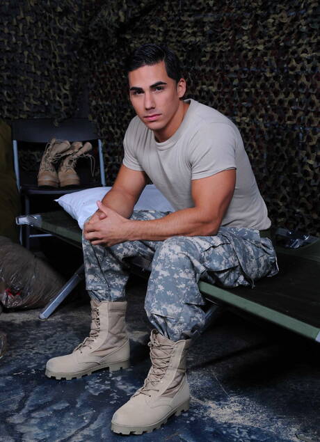 Hot american guys beefy Tom Faulk and hunky guy Topher Di Maggio sucking and fucking each other