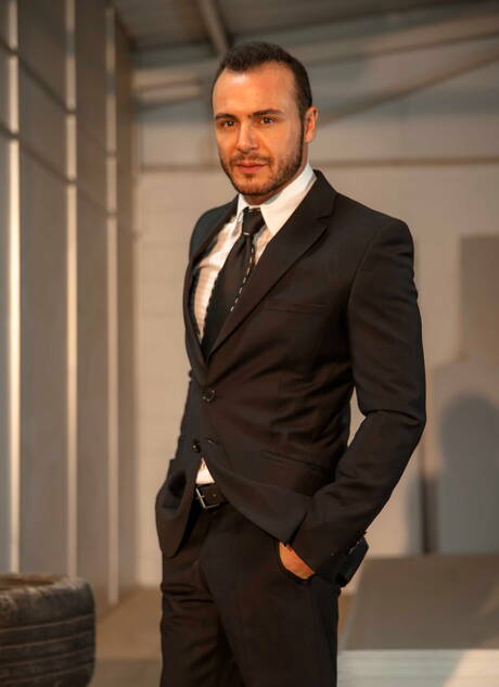 Men: Gabriel Vanderloo and australian hot bear Rogan Richards sucking and screwing each other