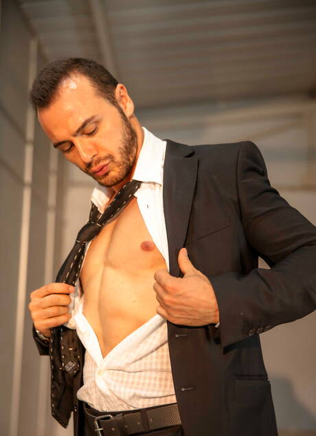 Gabriel Vanderloo und der heiße australische Bär Rogan Richards lutschen und vögeln sich gegenseitig