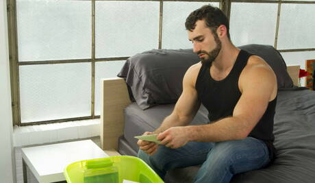 Dwóch amerykańskich kolesi, Jaxton Wheeler i Colby Jansen, ruchają się w dupę po ssaniu kutasa