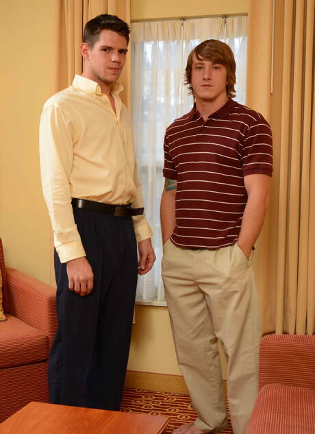 American well-built Tom Faulk and beefy Jake Matthews fuck ass after sucking cock