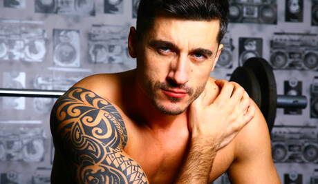 斯洛伐克大力士傑伊·羅伯茨和加拿大超級帥哥加布里埃爾·克拉克互相猛幹