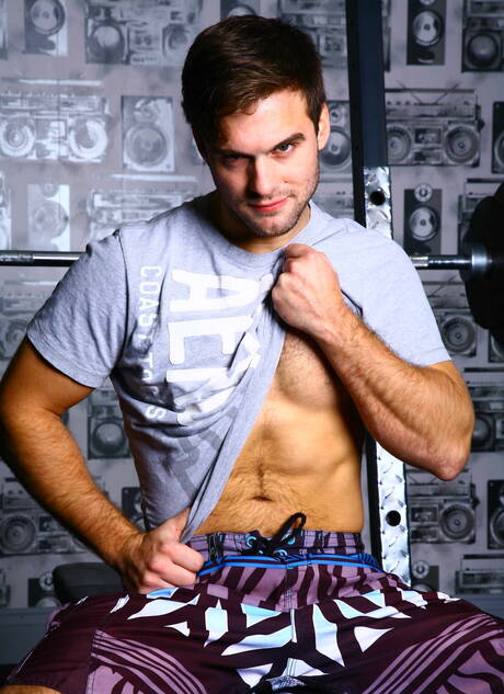 Men.com: Slovak strongman Jay Roberts and canadian superstud Gabriel Clark banged each other