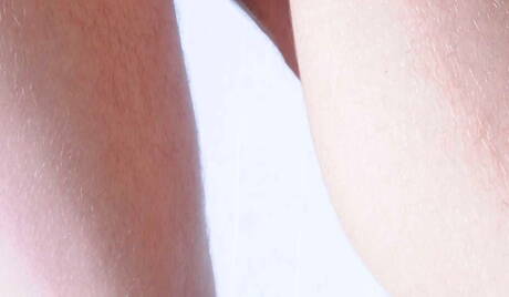 Os gostosos garotos americanos Alexander Greene e o fortão Jimmy Johnson fodem a bunda depois do boquete