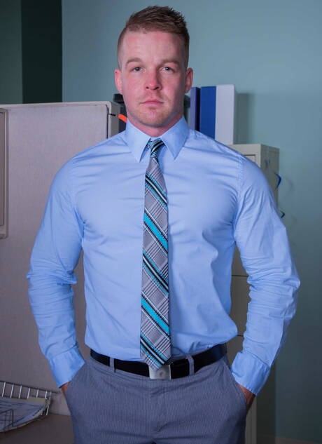 Hot american dudes muscular Rocco Reed and strongman Liam Magnuson have a hot sex