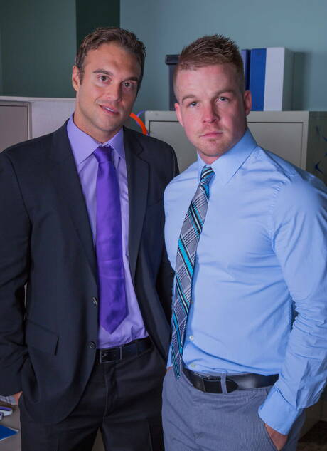 Hot american dudes muscular Rocco Reed and strongman Liam Magnuson have a hot sex