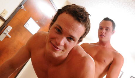 Famous americans, husky guy Devin Adams and beefy Luca Rosso in hot ass bang