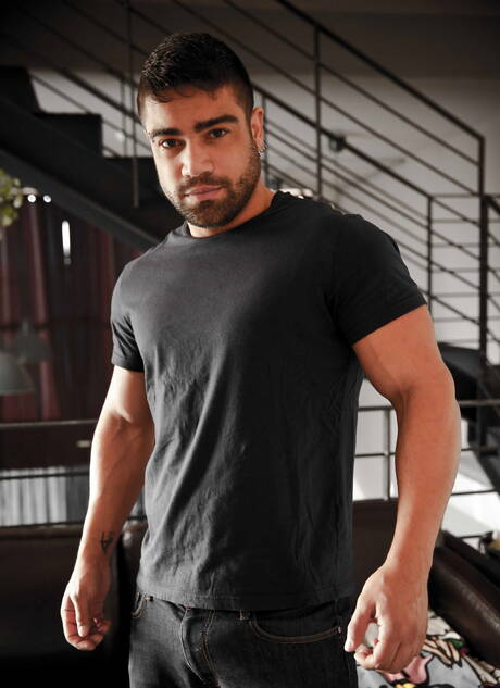 Latino bear Wagner Vittoria and latin hunky guy Diego Lauzen love each other