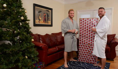 Men: Horny boys Luke Adams, Aaron Bruiser and Charlie Harding in hot 3some ass bang