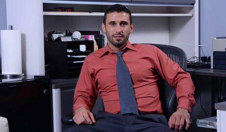 Pretty american boys stud Tom Faulk and hunky guy Diego Vena in hard anal sex in kitchen