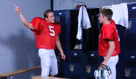 Johnny Rapid, Colby Jansen et Ryan Rockford se font baiser le cul