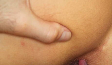 Gorące Amerykanki, wydra Adam Russo i krzepki facet Kirk Cummings ruchają się w dupę po ssaniu kutasa